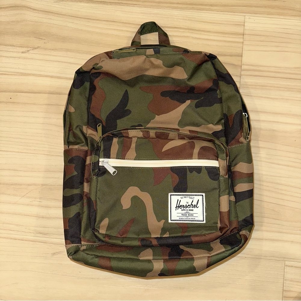 Herschel camo backpack
